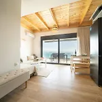 Emmari Luxury * Επίσκοπος
