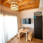 Emmari Luxury * Επίσκοπος